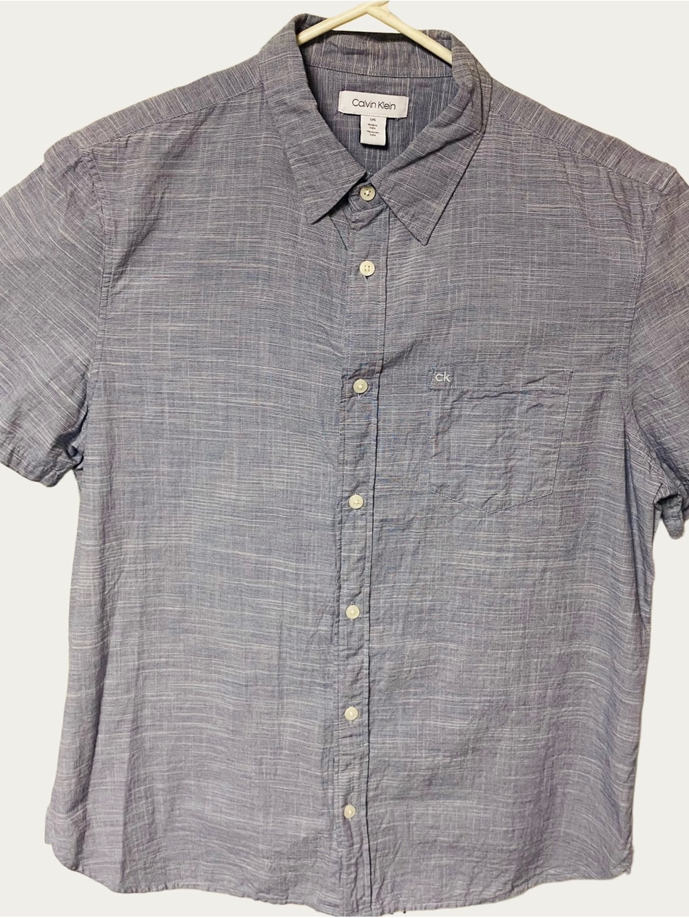 Calvin Klein Men's Short-Sleeve Button-Down Shirt in Heathered Blue